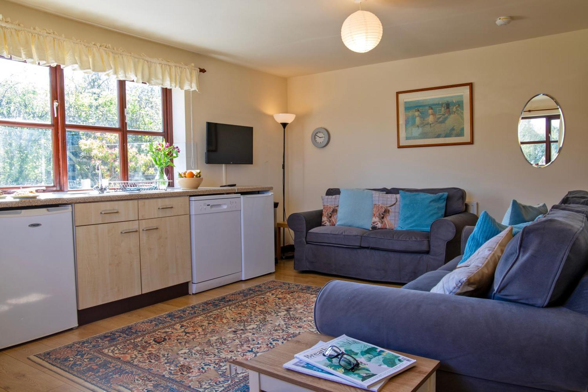 Charlie'S Cottage With Alpacas And 7Mins Drive To Alton Towers 덴스톤 외부 사진